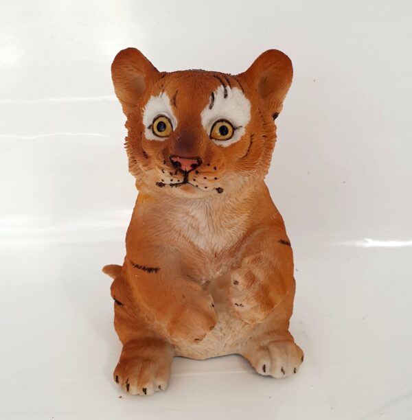 Dekofigur Tiger gerade sitzend 15 x 8 x 8 cm