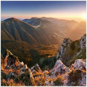 Wallario Möbelfolie Berglandschaft mit Sonnenuntergang in der Slowakei