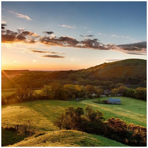 Wallario Möbelfolie Schlosspanorama in England bei Sonnenaufgang