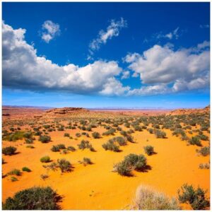 Wallario Möbelfolie Wüste in Arizona - blauer Himmel mit Wolken I