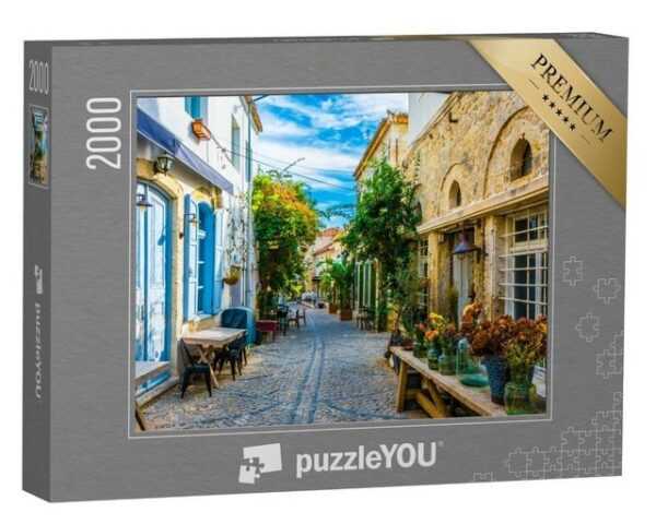puzzleYOU Puzzle Straßenansicht der Stadt Alacati, Türkei, 2000 Puzzleteile, puzzleYOU-Kollektionen Naher Osten